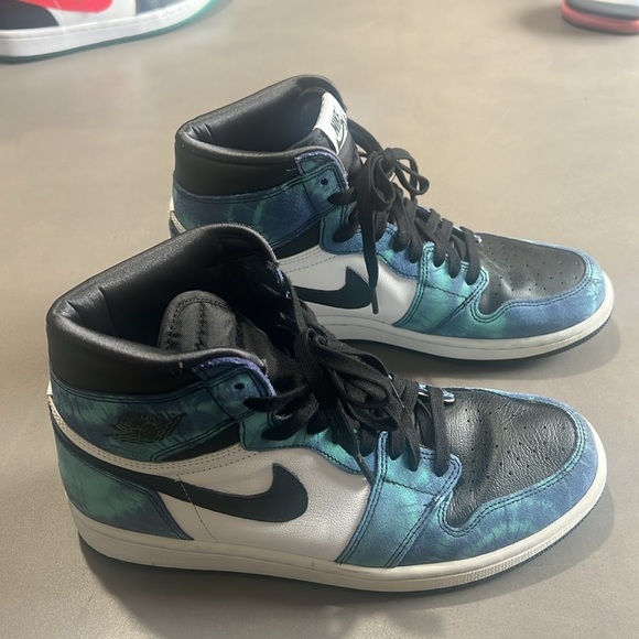 Jordan 1 Retro High Tie Dye Women's Shoes - Picture 4 of 10